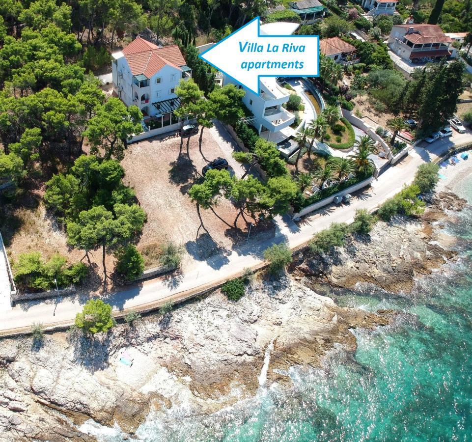 Apartments Villa La Riva - Seafront Accommodation Sutivan ภายนอก รูปภาพ